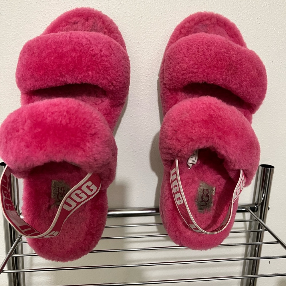 Ugh, Size 7, Pink Open Toe Slippers